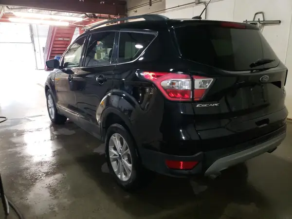 1FMCU9GD2JUB17115 2018 FORD ESCAPE - Image 2