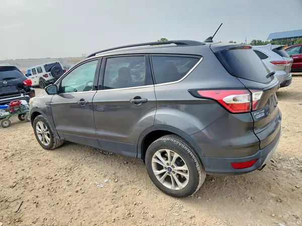 1FMCU9GD2JUB24789 2018 FORD ESCAPE - Image 2