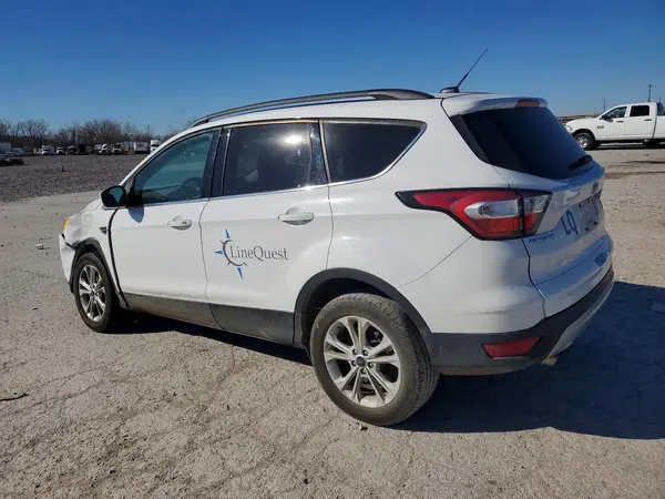 1FMCU9GD2JUB45268 2018 FORD ESCAPE - Image 2