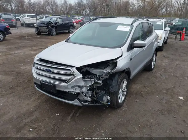 1FMCU9GD2JUB75211 2018 FORD ESCAPE - Image 2