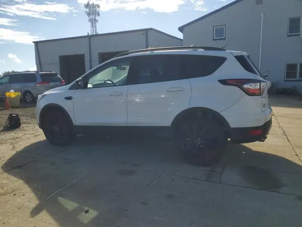 1FMCU9GD2JUB78741 2018 FORD ESCAPE - Image 2