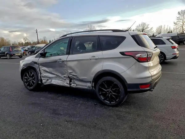 1FMCU9GD2JUB84622 2018 FORD ESCAPE - Image 2