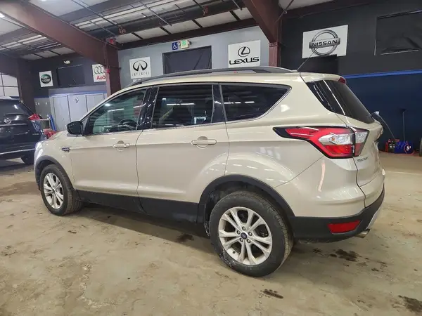 1FMCU9GD2JUC16114 2018 FORD ESCAPE - Image 2