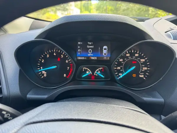1FMCU9GD2JUC24584 2018 FORD ESCAPE - Image 8