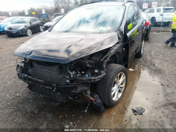 1FMCU9GD2JUC25413 2018 FORD ESCAPE - Image 2