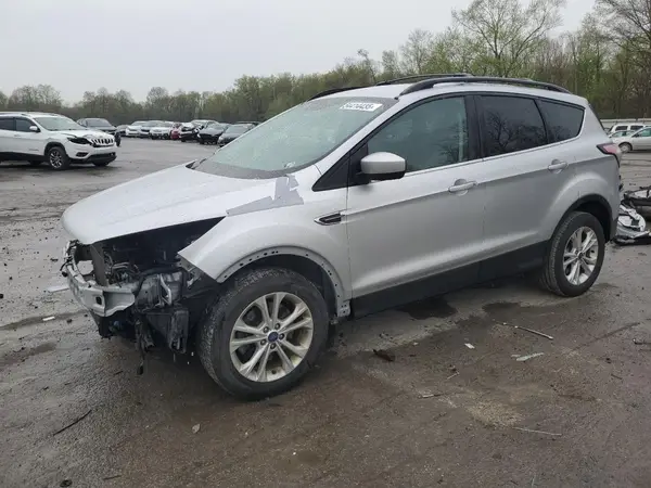 1FMCU9GD2JUC30241 2018 FORD ESCAPE - Image 1