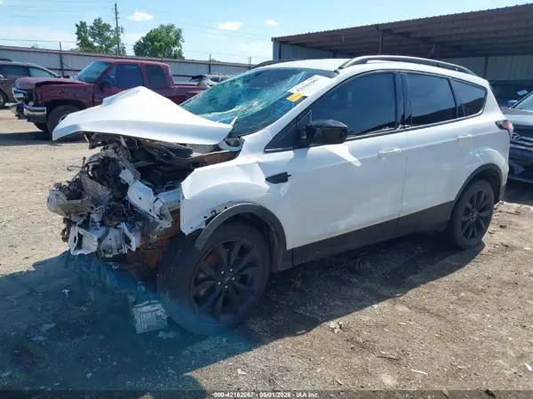 1FMCU9GD2JUC48058 2018 FORD ESCAPE - Image 2