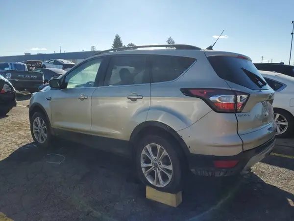 1FMCU9GD2JUC58377 2018 FORD ESCAPE - Image 2