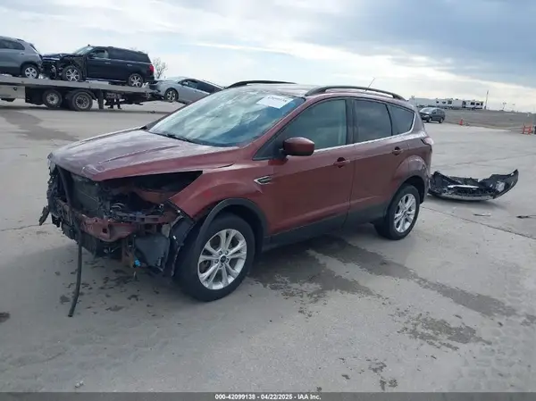 1FMCU9GD2JUC63126 2018 FORD ESCAPE - Image 2