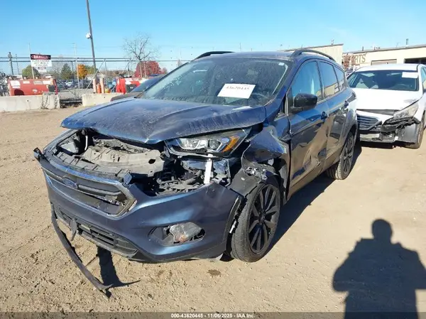 1FMCU9GD2JUC69458 2018 FORD ESCAPE - Image 2