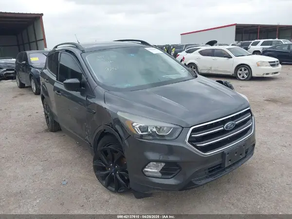 1FMCU9GD2JUC78256 2018 FORD ESCAPE - Image 1