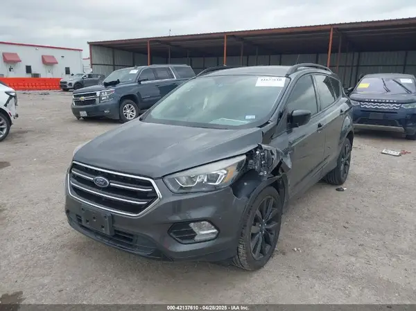 1FMCU9GD2JUC78256 2018 FORD ESCAPE - Image 2