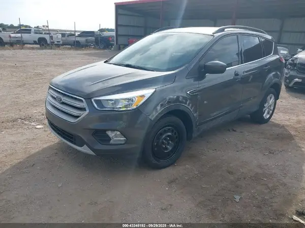 1FMCU9GD2JUC88799 2018 FORD ESCAPE - Image 2