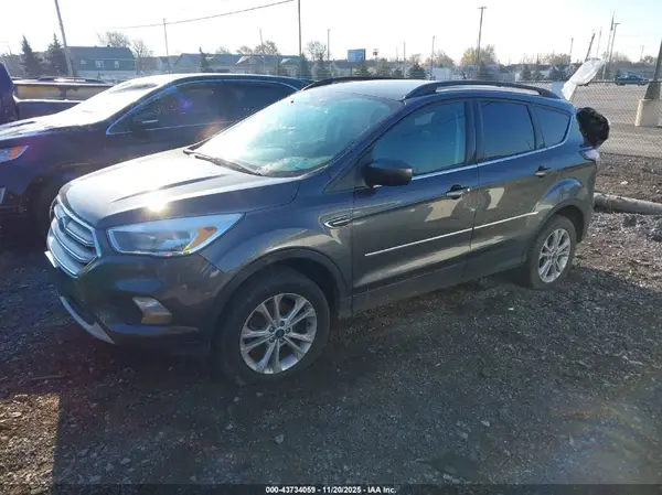 1FMCU9GD2JUD06587 2018 FORD ESCAPE - Image 2