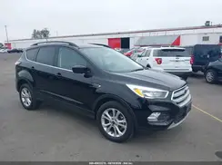 1FMCU9GD2JUD08517 2018 FORD ESCAPE