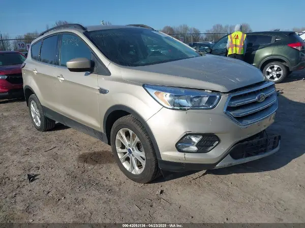 1FMCU9GD2JUD12616 2018 FORD ESCAPE - Image 1
