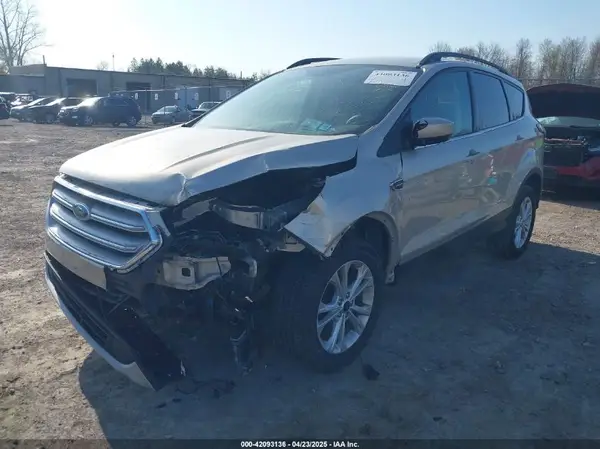 1FMCU9GD2JUD12616 2018 FORD ESCAPE - Image 2