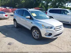 1FMCU9GD2JUD17119 2018 FORD ESCAPE