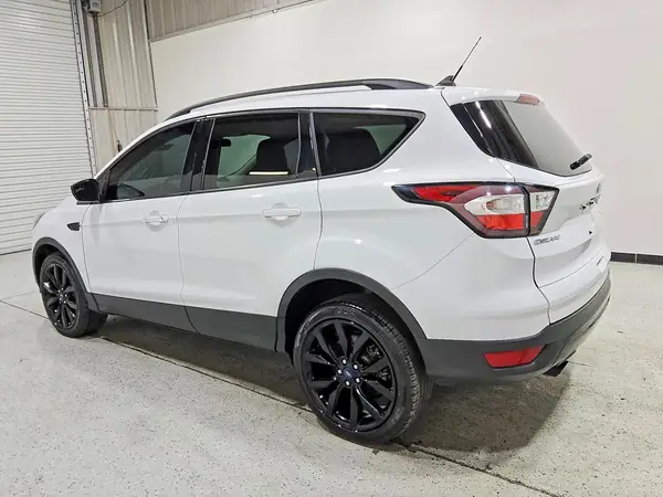 1FMCU9GD2JUD25303 2018 FORD ESCAPE - Image 2