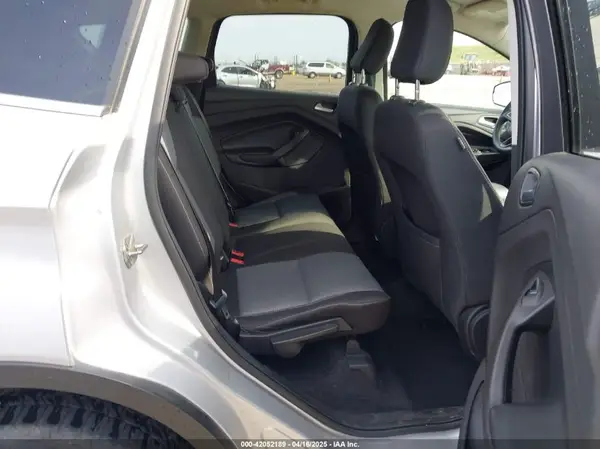 1FMCU9GD2JUD37774 2018 FORD ESCAPE - Image 8