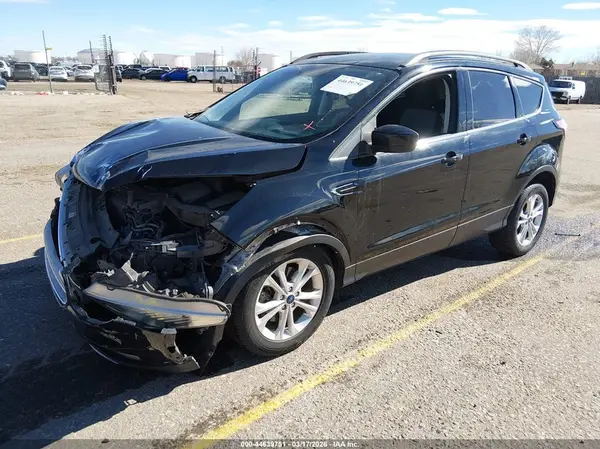 1FMCU9GD2JUD38780 2018 FORD ESCAPE - Image 2