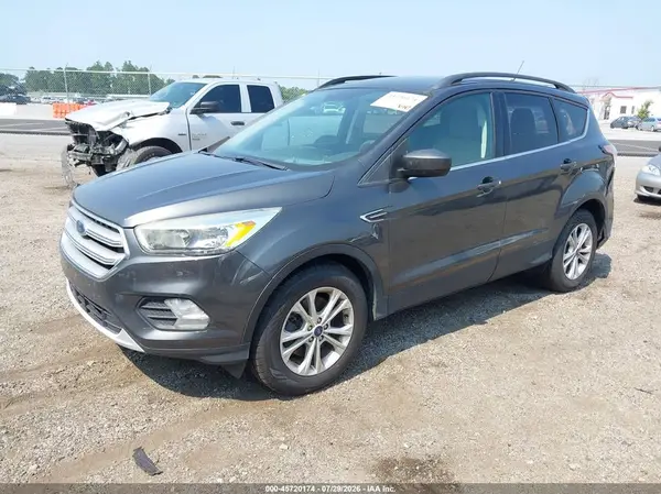 1FMCU9GD2JUD39122 2018 FORD ESCAPE - Image 2