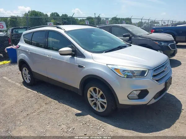 1FMCU9GD2JUD53621 2018 FORD ESCAPE - Image 1