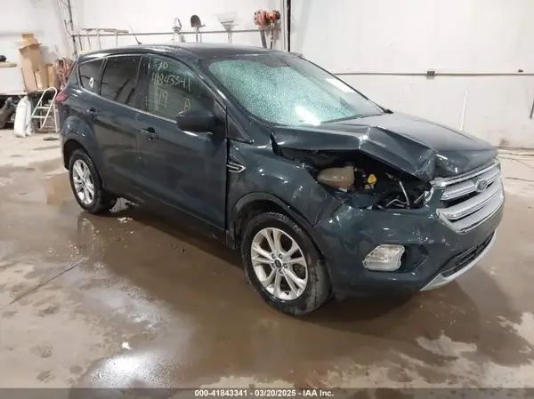 1FMCU9GD2KUA31904 2019 FORD ESCAPE - Image 1