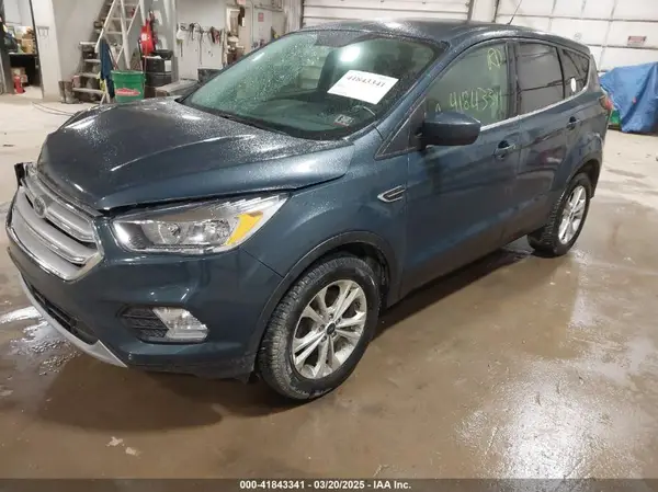 1FMCU9GD2KUA31904 2019 FORD ESCAPE - Image 2