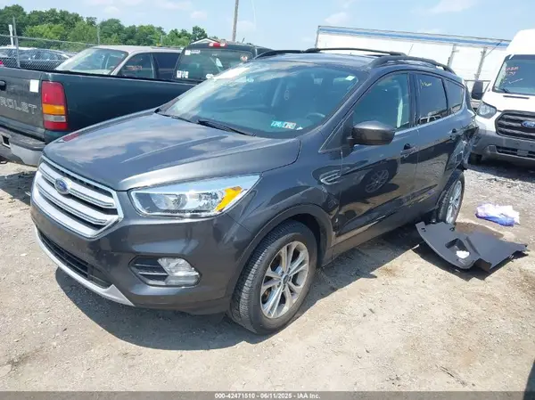 1FMCU9GD2KUA74154 2019 FORD ESCAPE - Image 2