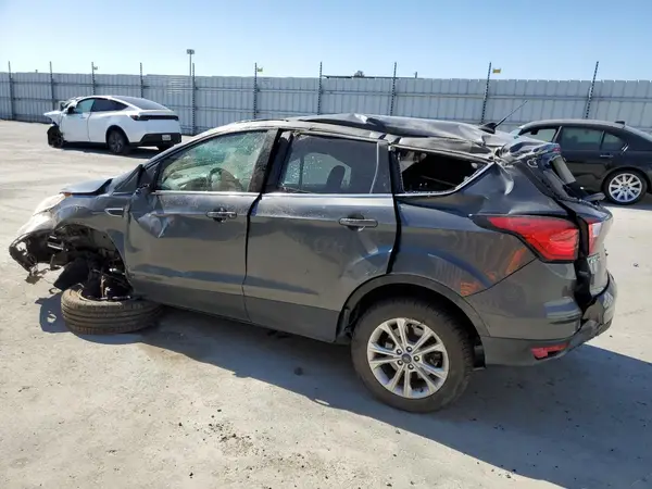 1FMCU9GD2KUB07265 2019 FORD ESCAPE - Image 2