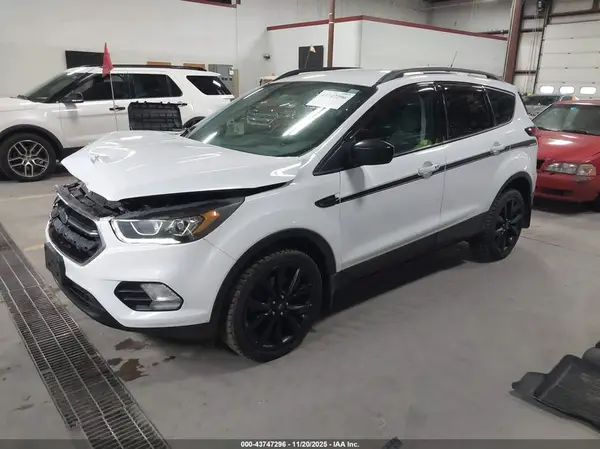 1FMCU9GD2KUB15415 2019 FORD ESCAPE - Image 2