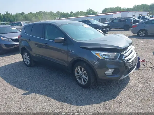 1FMCU9GD2KUB21957 2019 FORD ESCAPE - Image 1