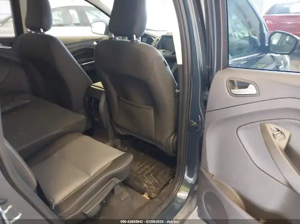 1FMCU9GD2KUB24888 2019 FORD ESCAPE - Image 8