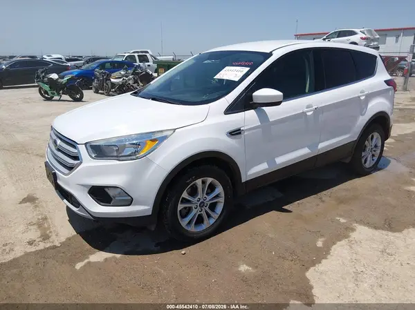 1FMCU9GD2KUB30108 2019 FORD ESCAPE - Image 2