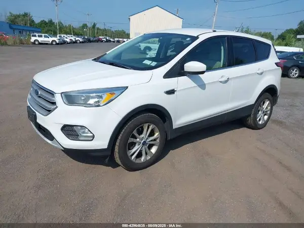 1FMCU9GD2KUB30688 2019 FORD ESCAPE - Image 2