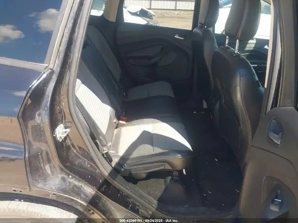 1FMCU9GD2KUB38242 2019 FORD ESCAPE - Image 8