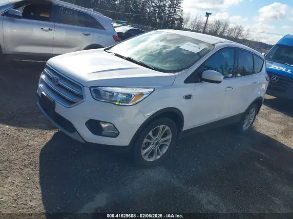 1FMCU9GD2KUB63674 2019 FORD ESCAPE - Image 2