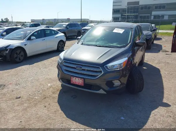 1FMCU9GD2KUB72326 2019 FORD ESCAPE - Image 2