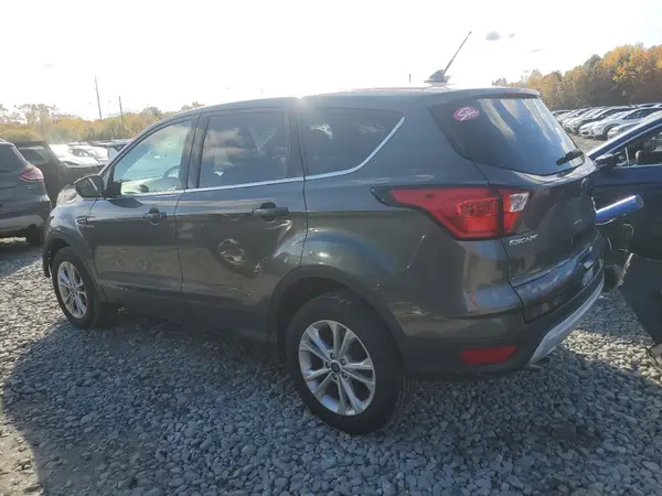 1FMCU9GD2KUB90468 2019 FORD ESCAPE - Image 2