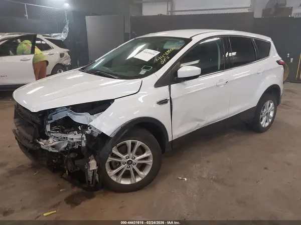 1FMCU9GD2KUC17961 2019 FORD ESCAPE - Image 2