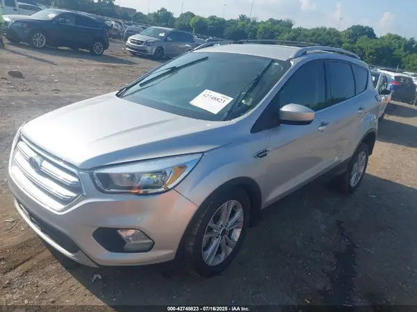 1FMCU9GD3HUA18703 2017 FORD ESCAPE - Image 2