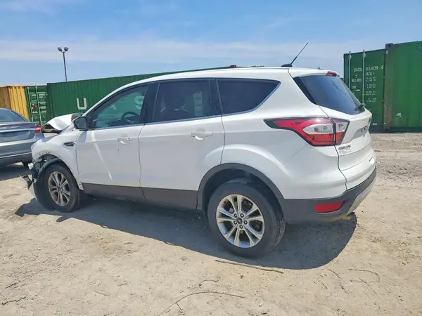 1FMCU9GD3HUA23979 2017 FORD ESCAPE - Image 2