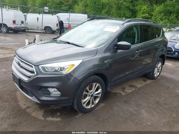 1FMCU9GD3HUA74298 2017 FORD ESCAPE - Image 2