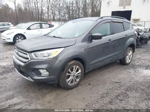 1FMCU9GD3HUA98245 2017 FORD ESCAPE - Image 2