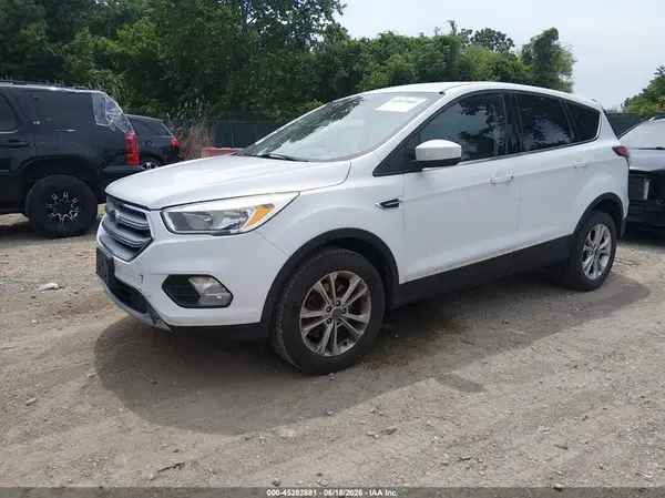 1FMCU9GD3HUB00379 2017 FORD ESCAPE - Image 2