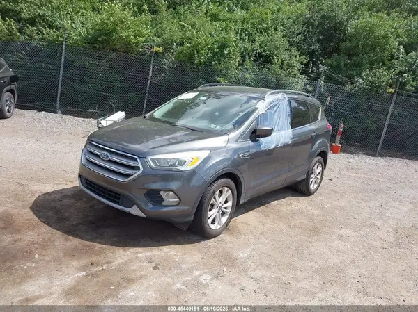 1FMCU9GD3HUB03668 2017 FORD ESCAPE - Image 2