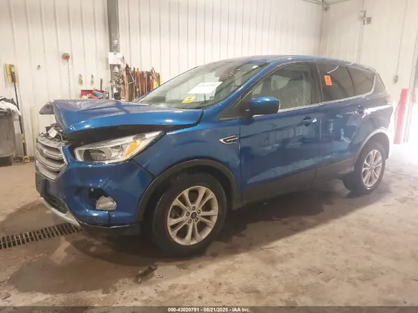 1FMCU9GD3HUB06439 2017 FORD ESCAPE - Image 2