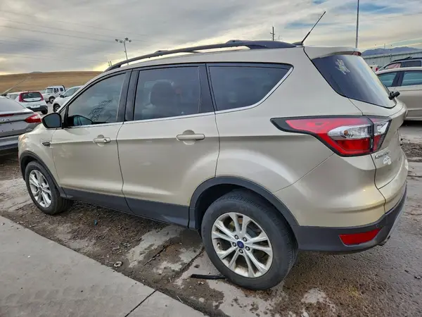 1FMCU9GD3HUB23922 2017 FORD ESCAPE - Image 2