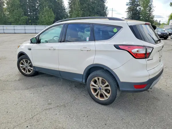 1FMCU9GD3HUB32829 2017 FORD ESCAPE - Image 2